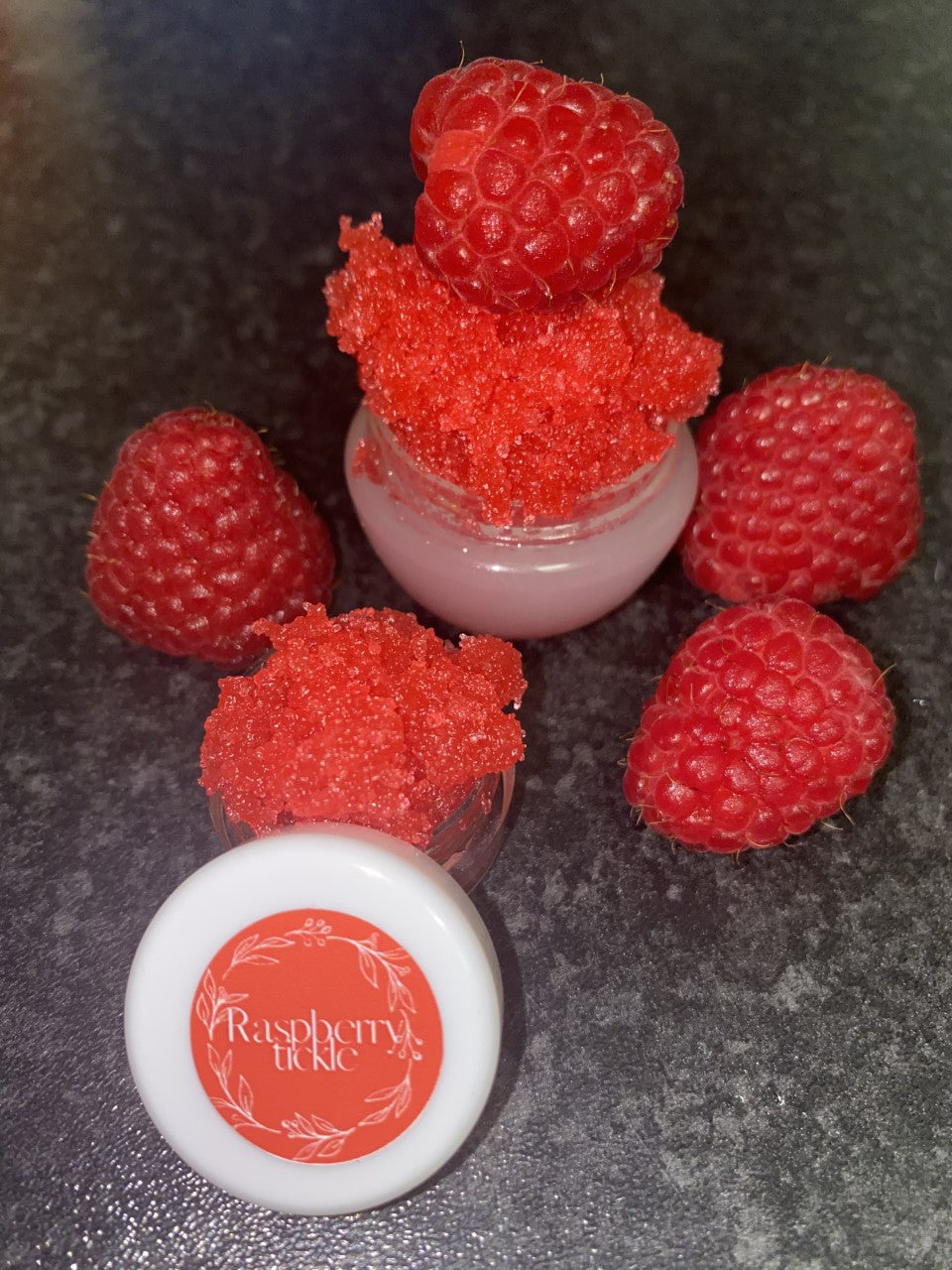 Sugar lip scrub