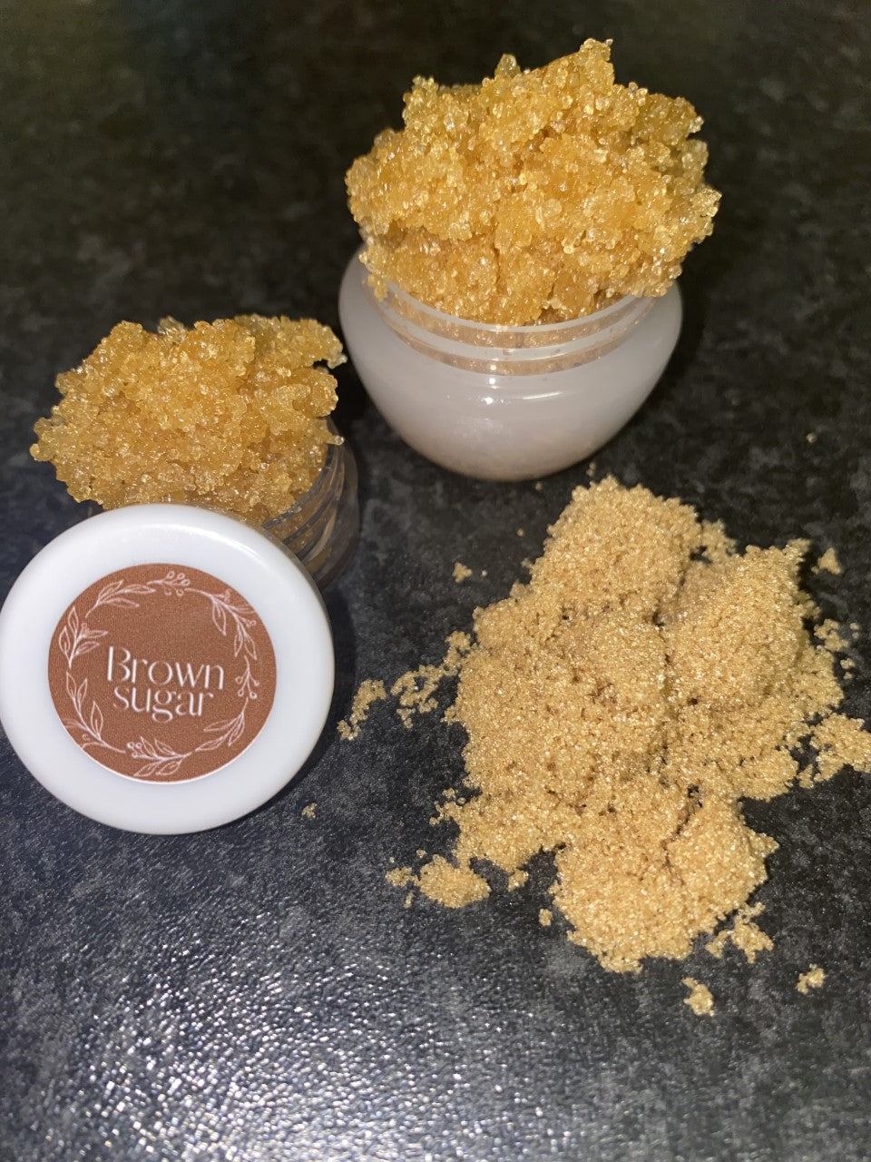 Sugar lip scrub